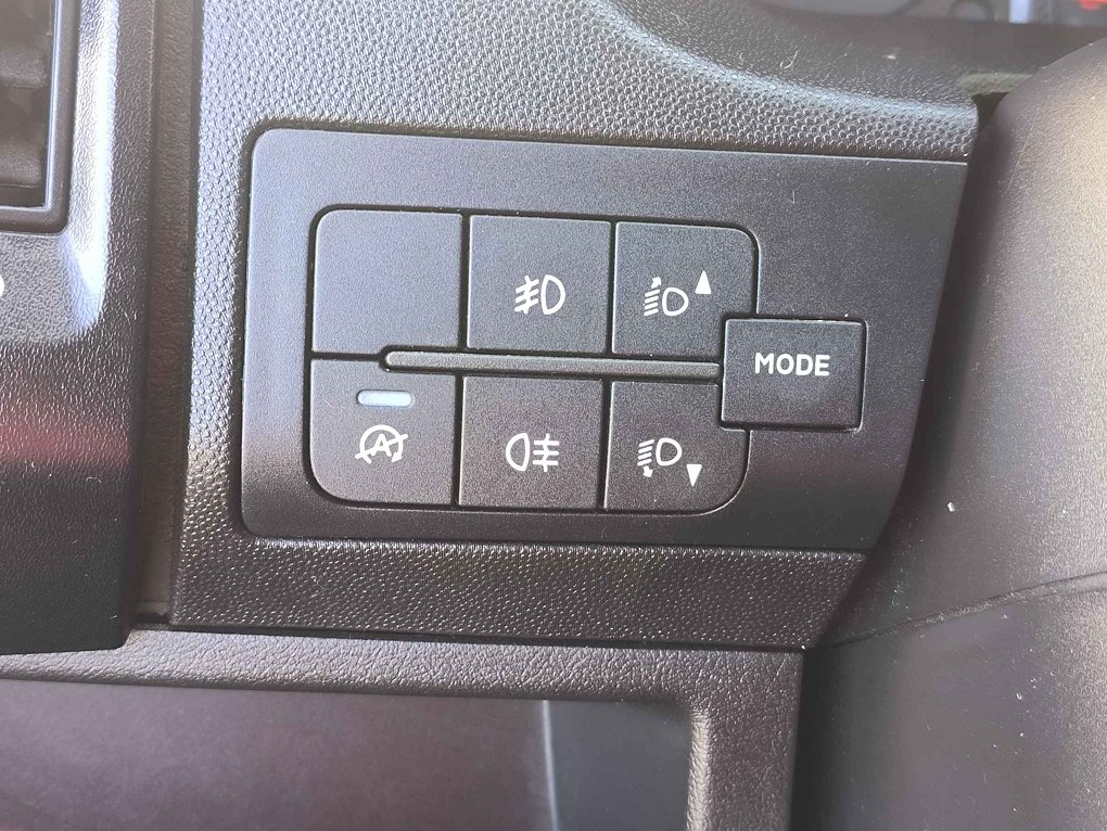Peugeot Boxer 2.2HDi  7míst SKLÁPĚČ