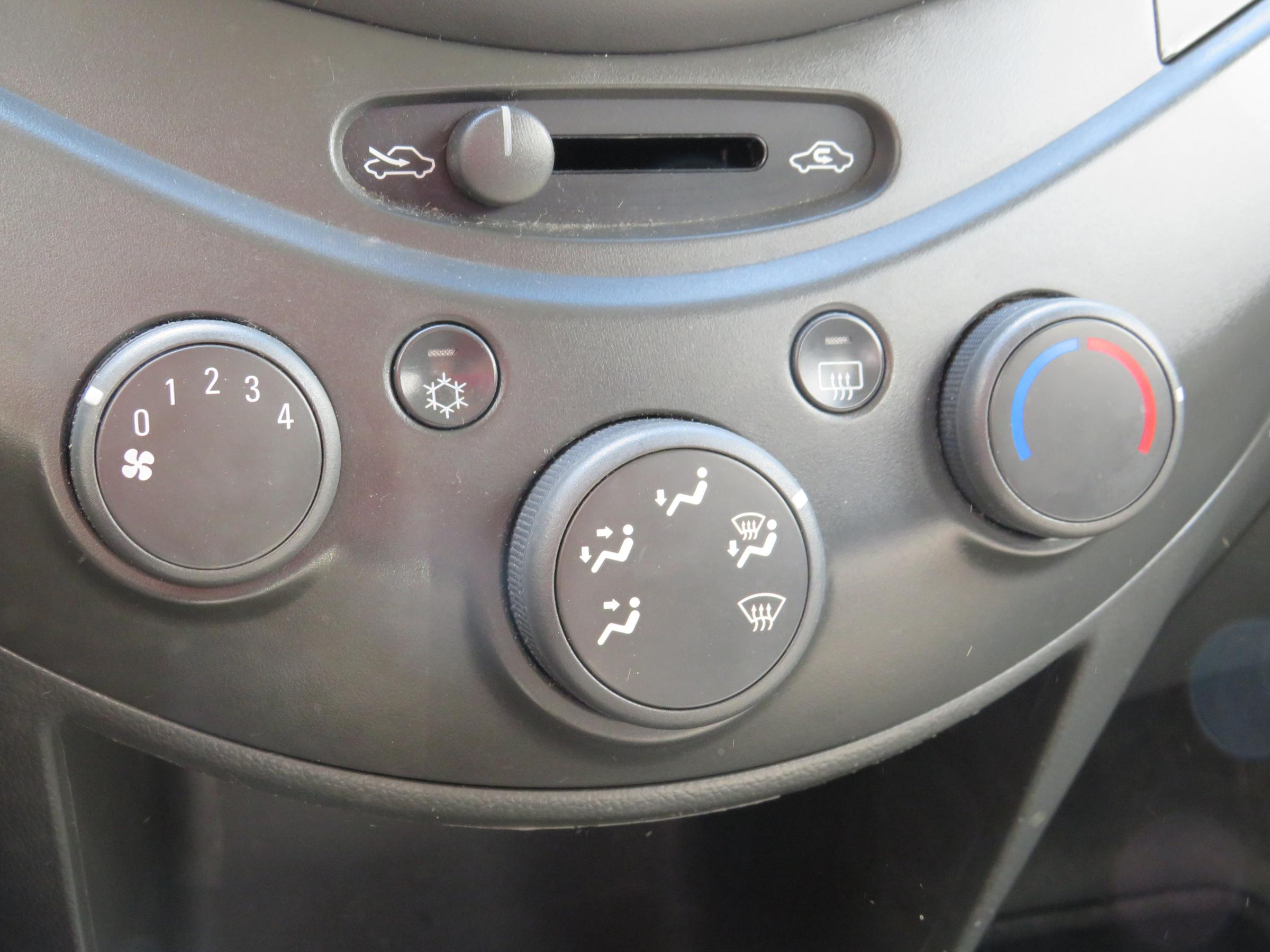 Chevrolet Spark, 2011 - pohled č. 17