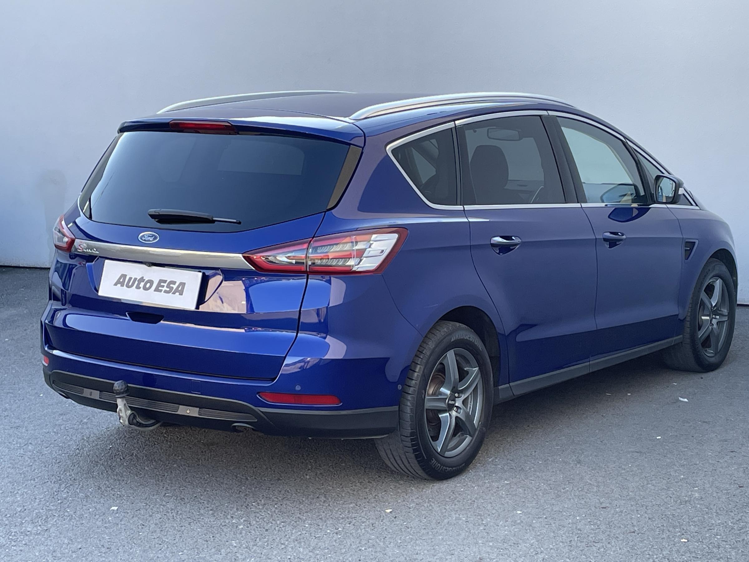 Ford S-MAX, 2017 - pohled č. 4