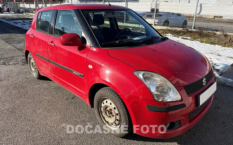 Suzuki Swift 1.3 i 