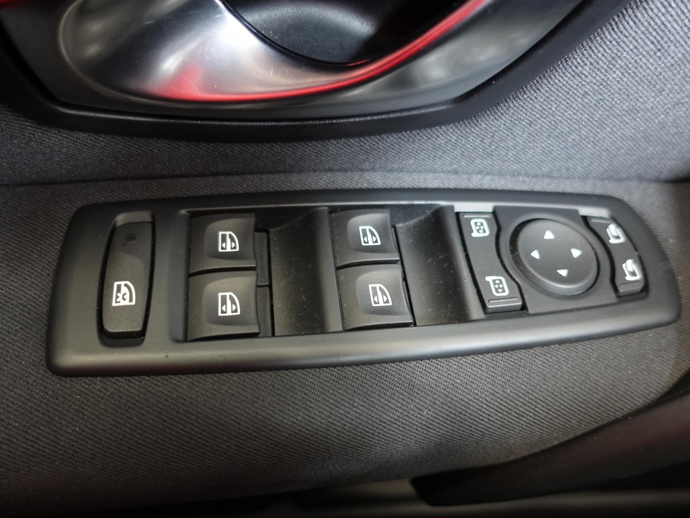 Opel Astra, 2015 - pohled č. 14