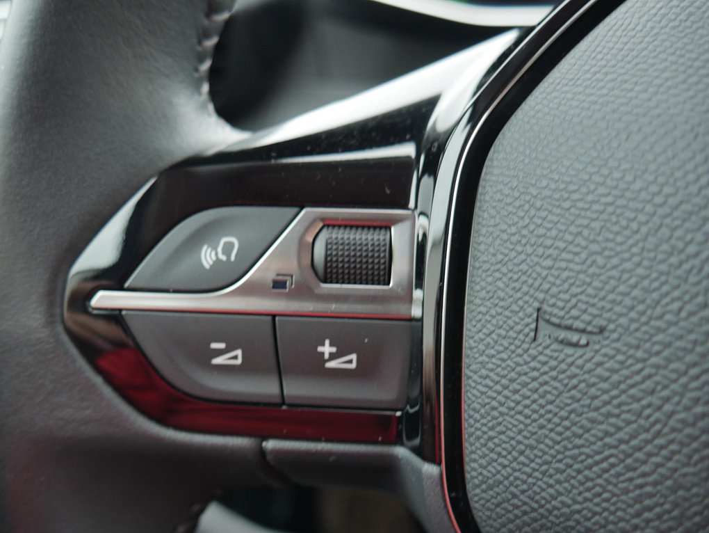 Peugeot 2008 1.2 PT Allure