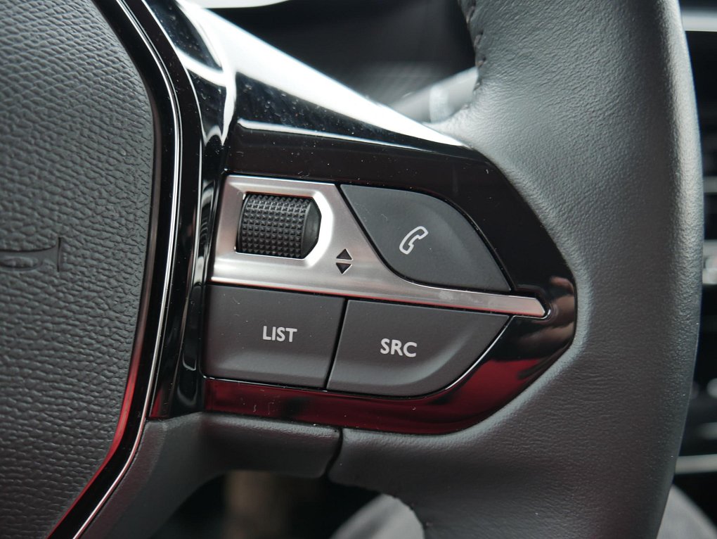 Peugeot 2008 1.2 PT Allure