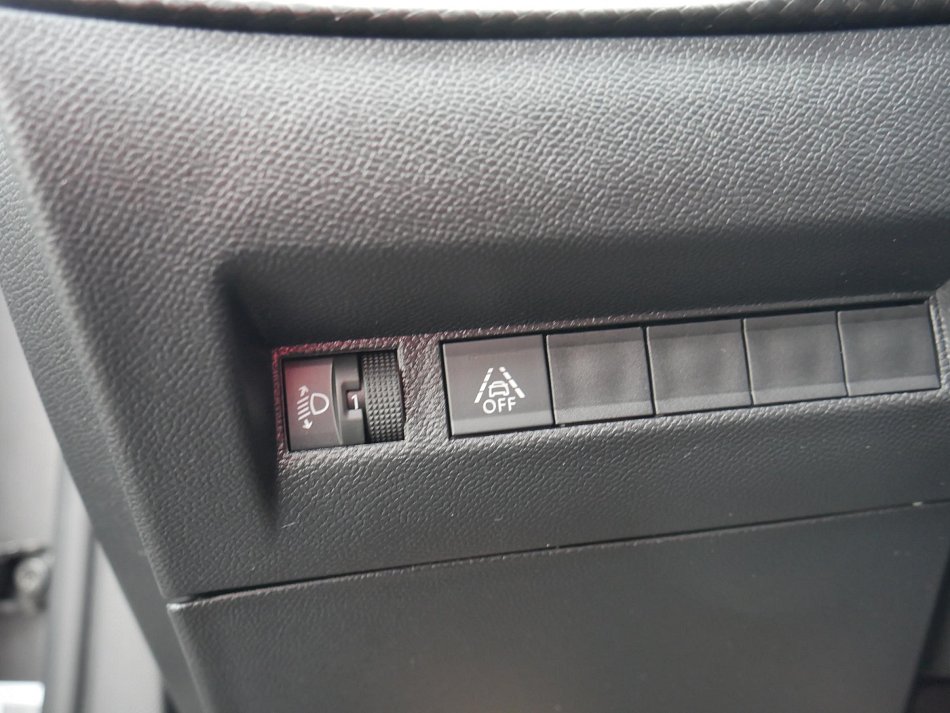 Peugeot 2008 1.2 PT Allure