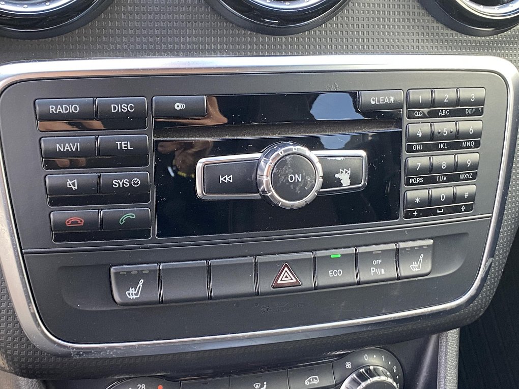 Mercedes-Benz Třída A 1.6i Sport A180