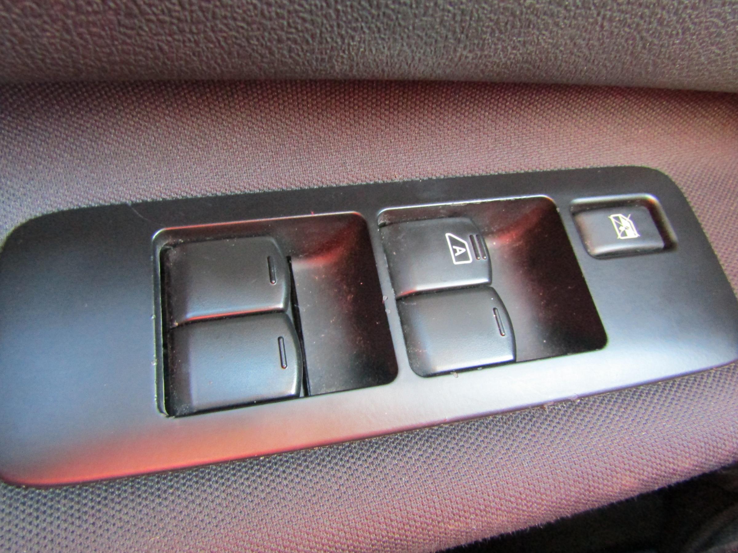 Nissan Qashqai, 2013 - pohled č. 13