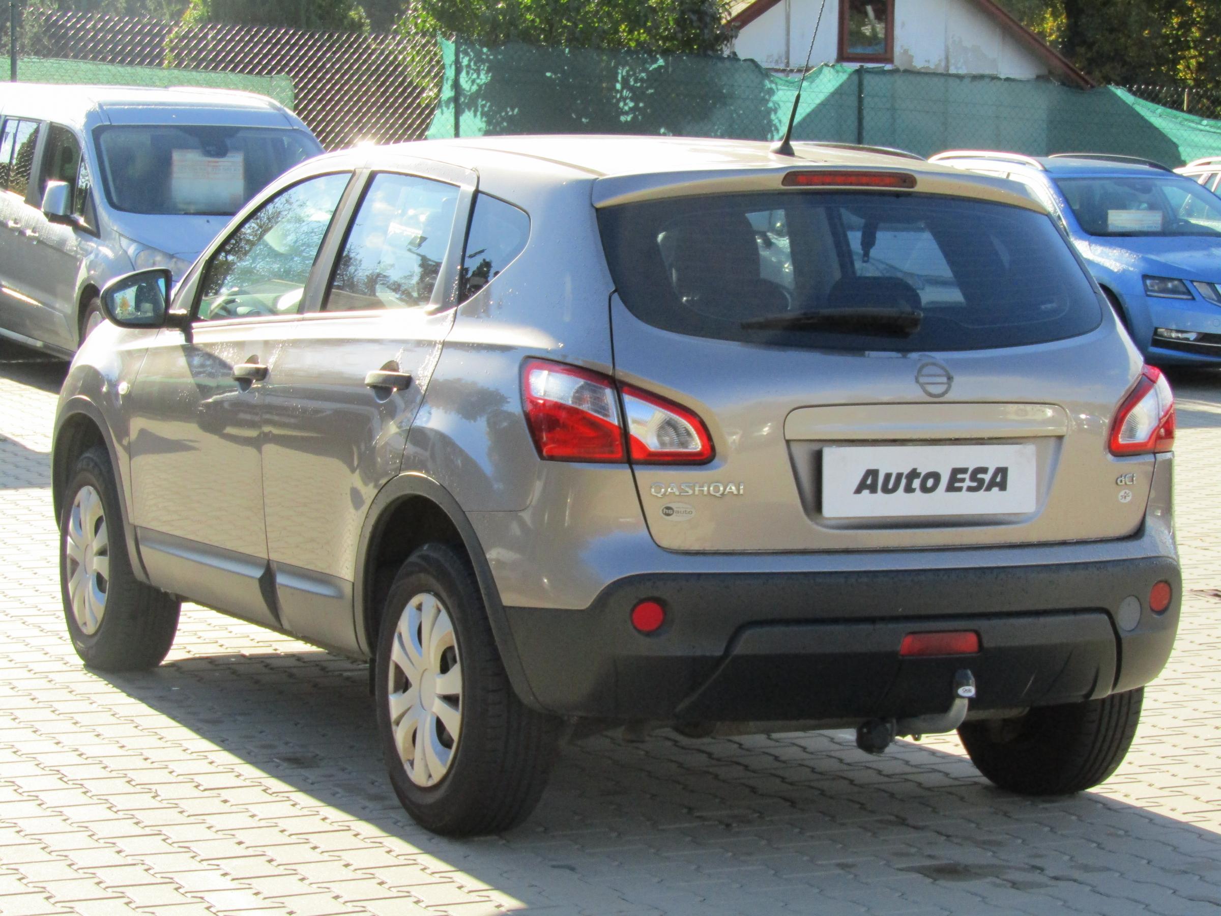 Nissan Qashqai, 2013 - pohled č. 4