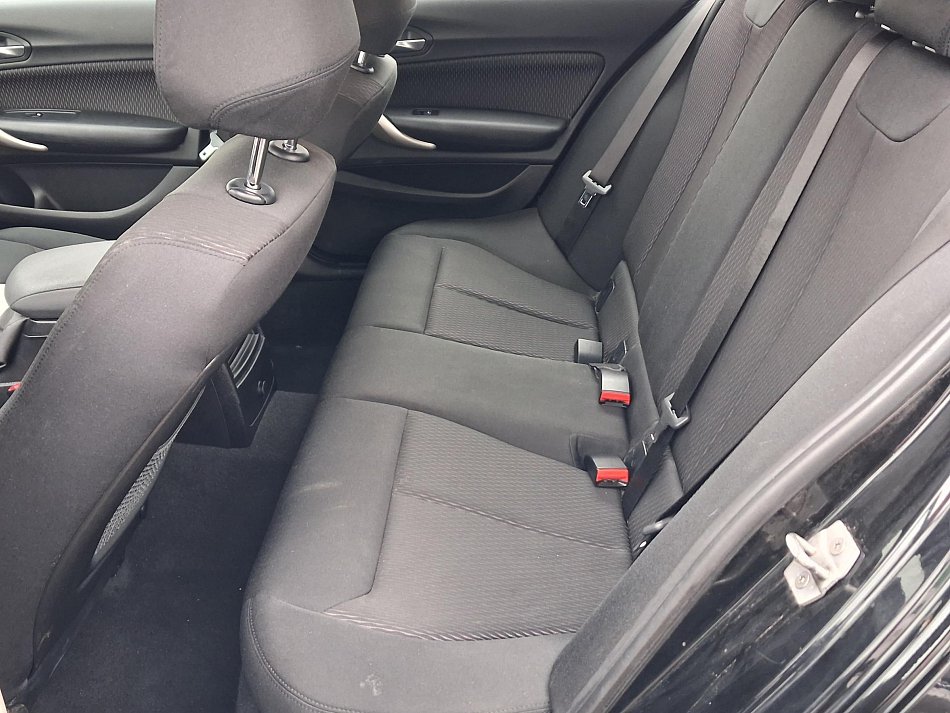 BMW Řada 1 1.5i 