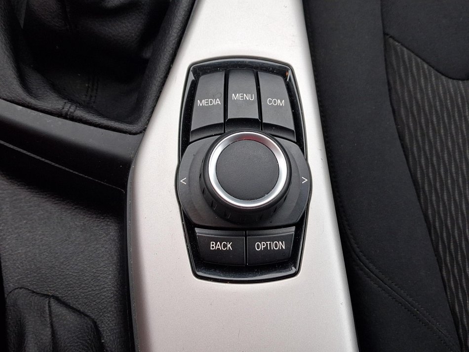 BMW Řada 1 1.5i 