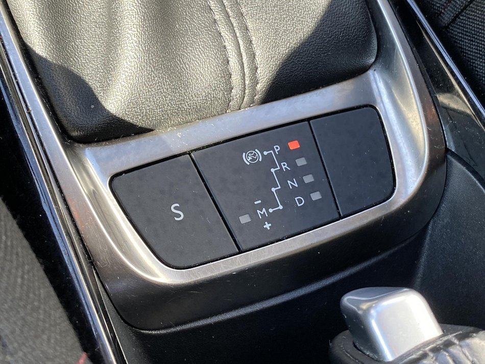 Citroën C4 Cactus 1.2 PT Shine