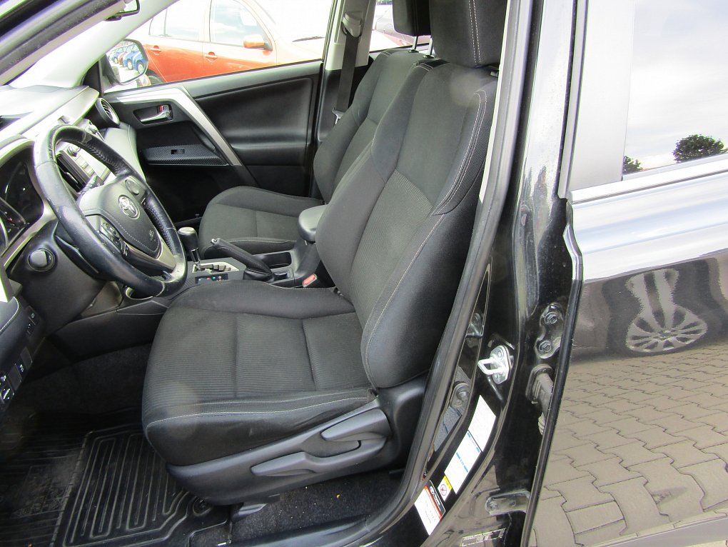 Toyota RAV4 2.2D  4x4