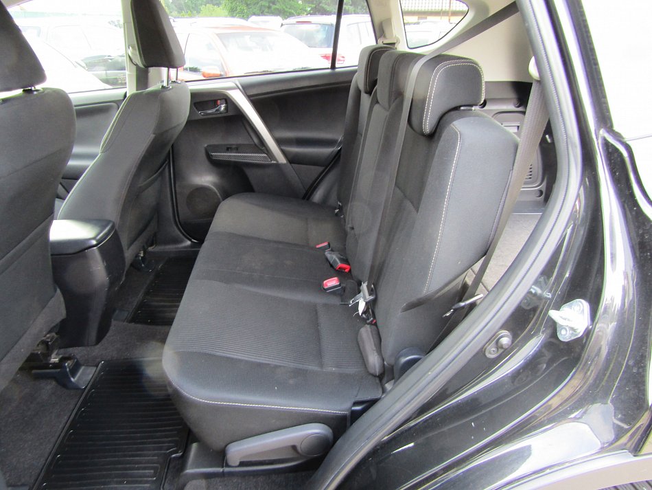 Toyota RAV4 2.2D  4x4