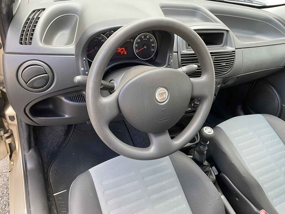 Fiat Punto 1.2i 
