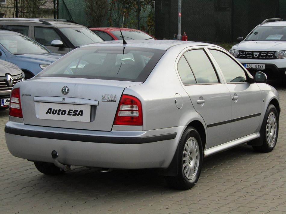 Škoda Octavia 1.6i Tour