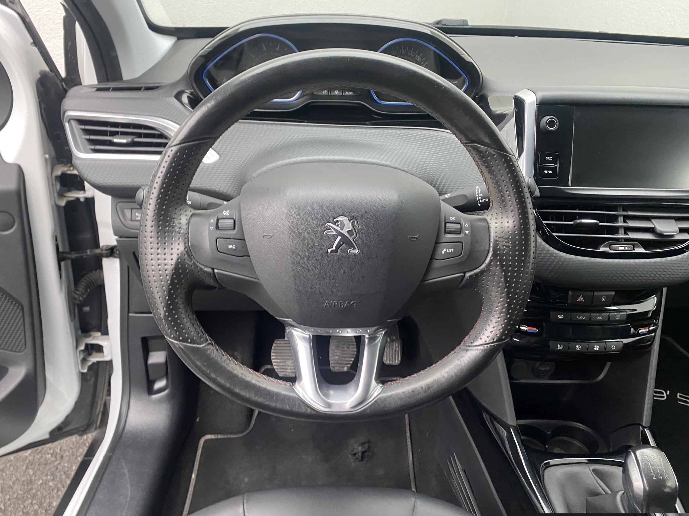 Peugeot 2008, 2015 - pohled č. 11