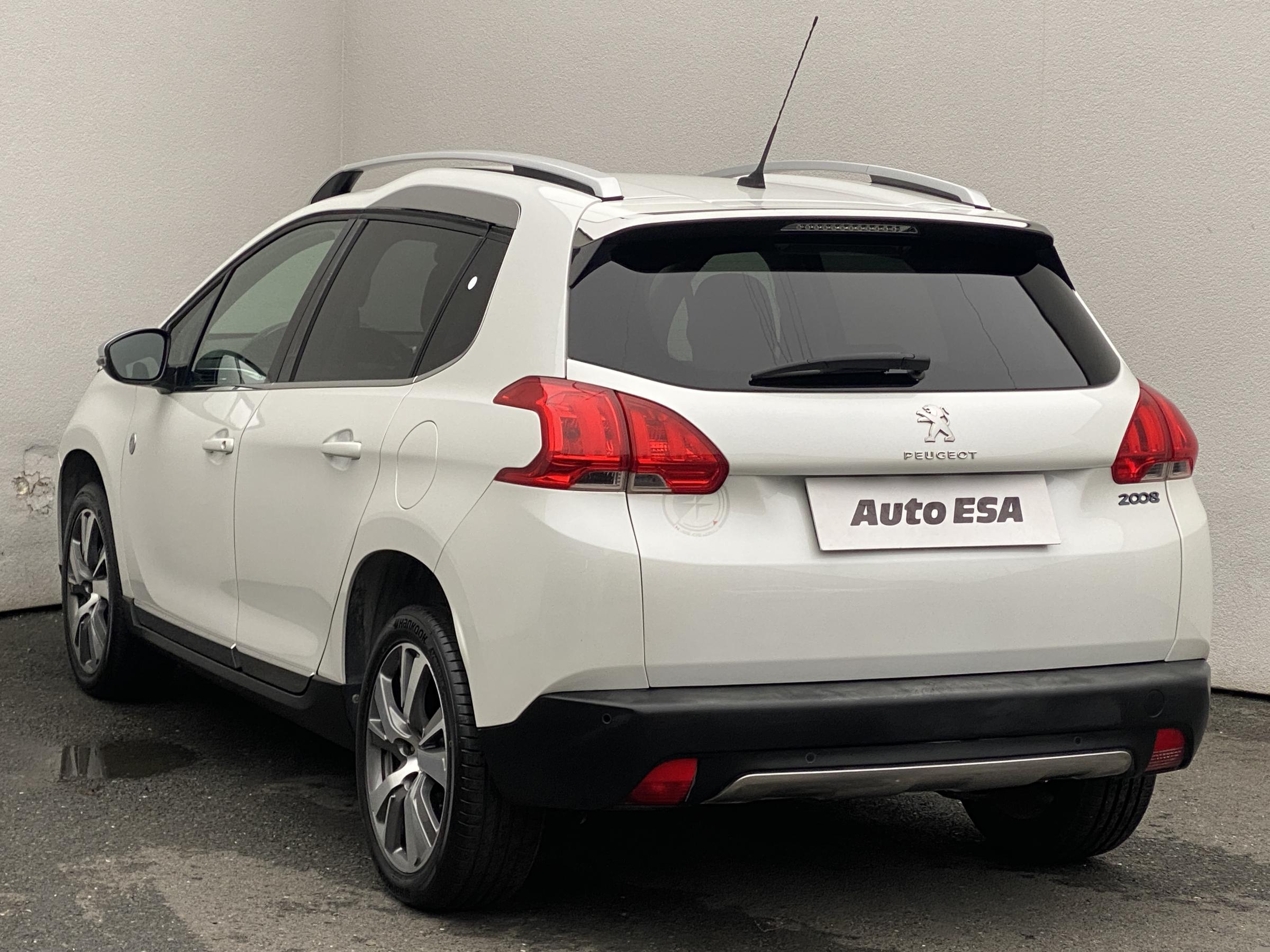 Peugeot 2008, 2015 - pohled č. 6