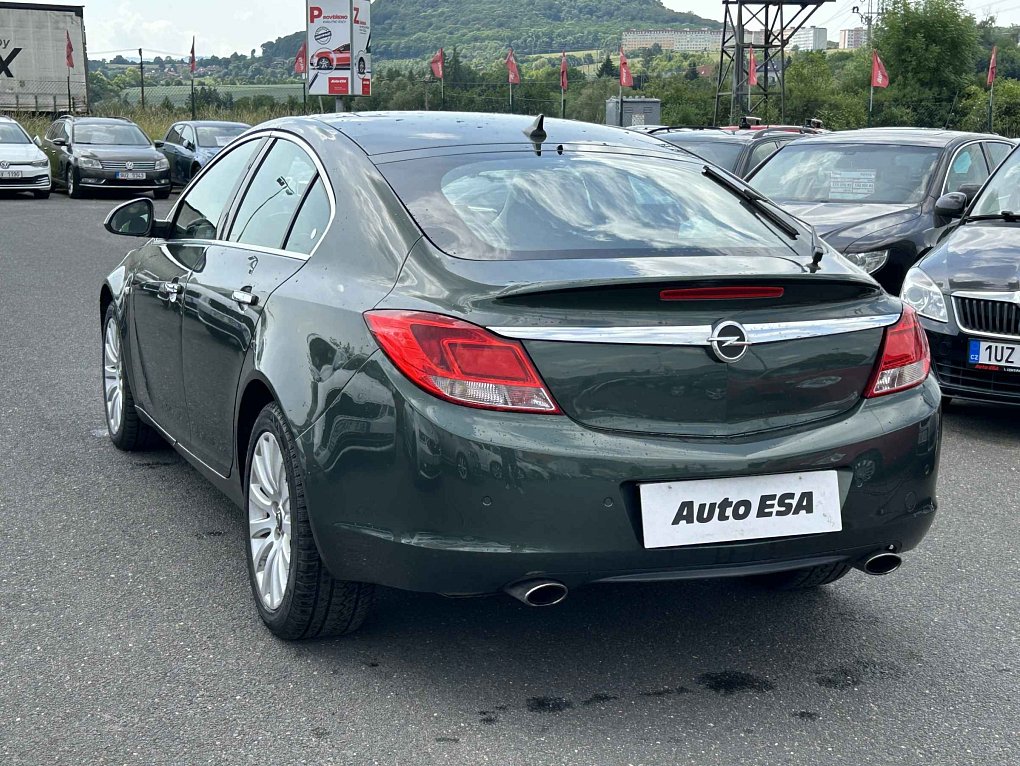 Opel Insignia 1.6T 