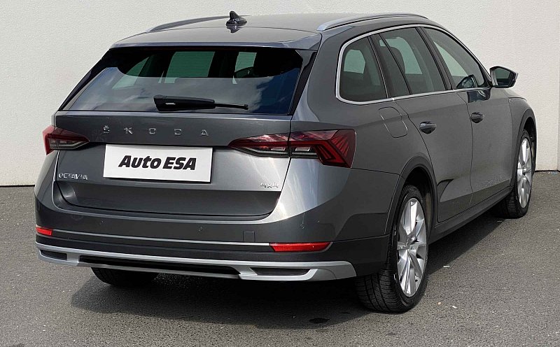 Škoda Octavia IV 2.0 TSi Scout