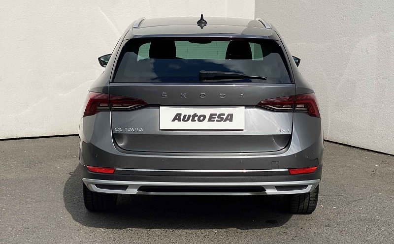 Škoda Octavia IV 2.0 TSi Scout