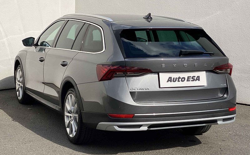 Škoda Octavia IV 2.0 TSi Scout