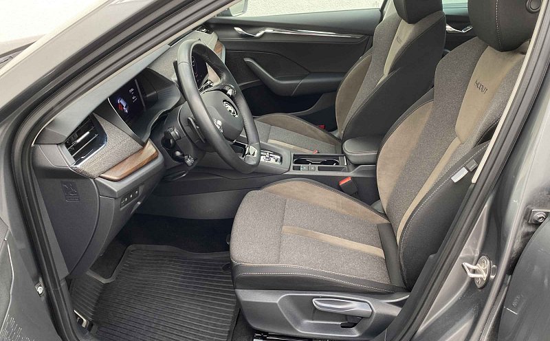Škoda Octavia IV 2.0 TSi Scout