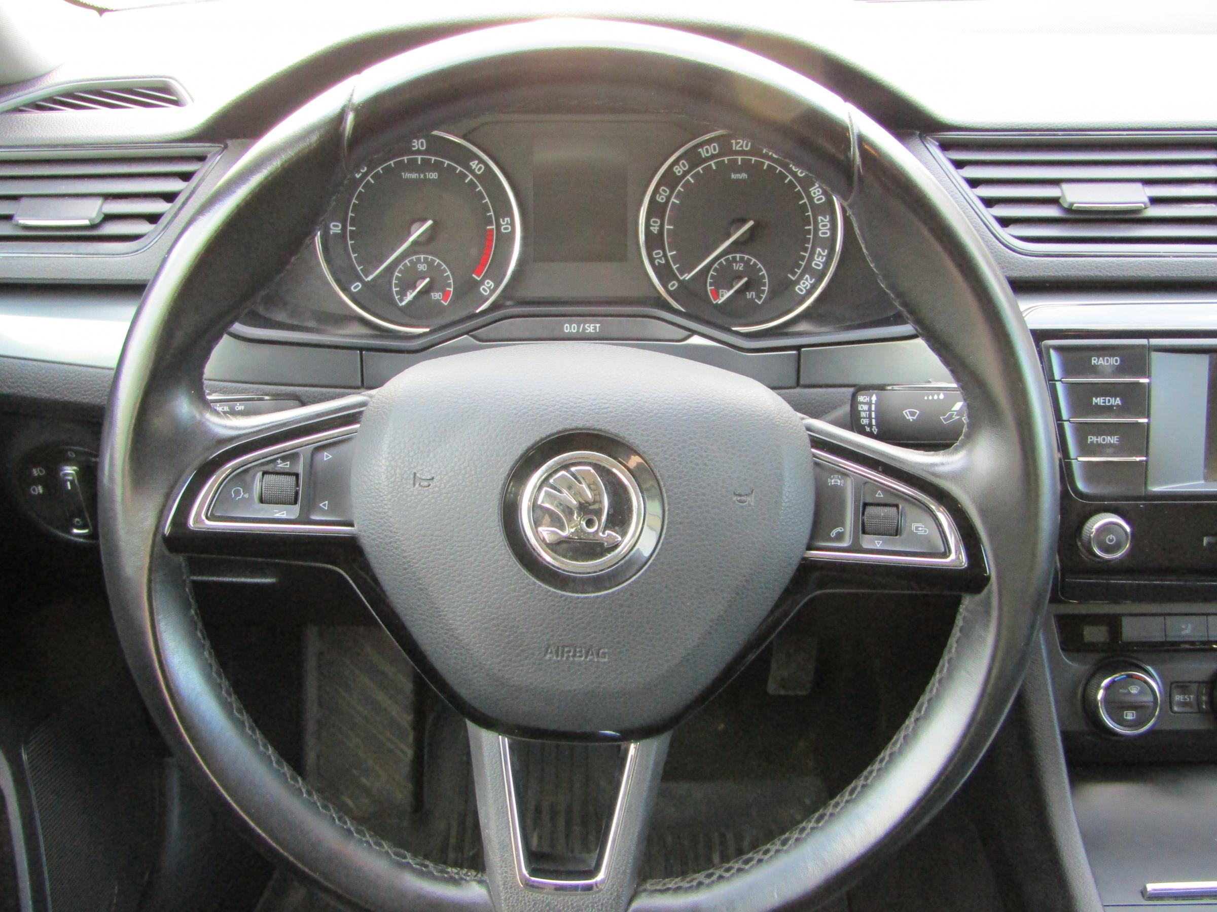 Škoda Superb III, 2015 - pohled č. 12