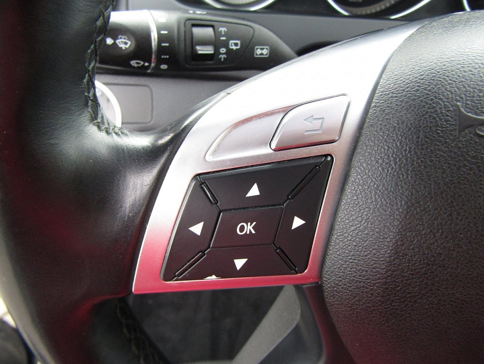 Mercedes-Benz Třída C 2.0 CDi 