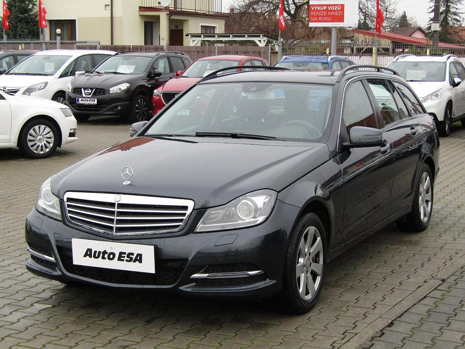 Mercedes-Benz Třída C 2.0 CDi 