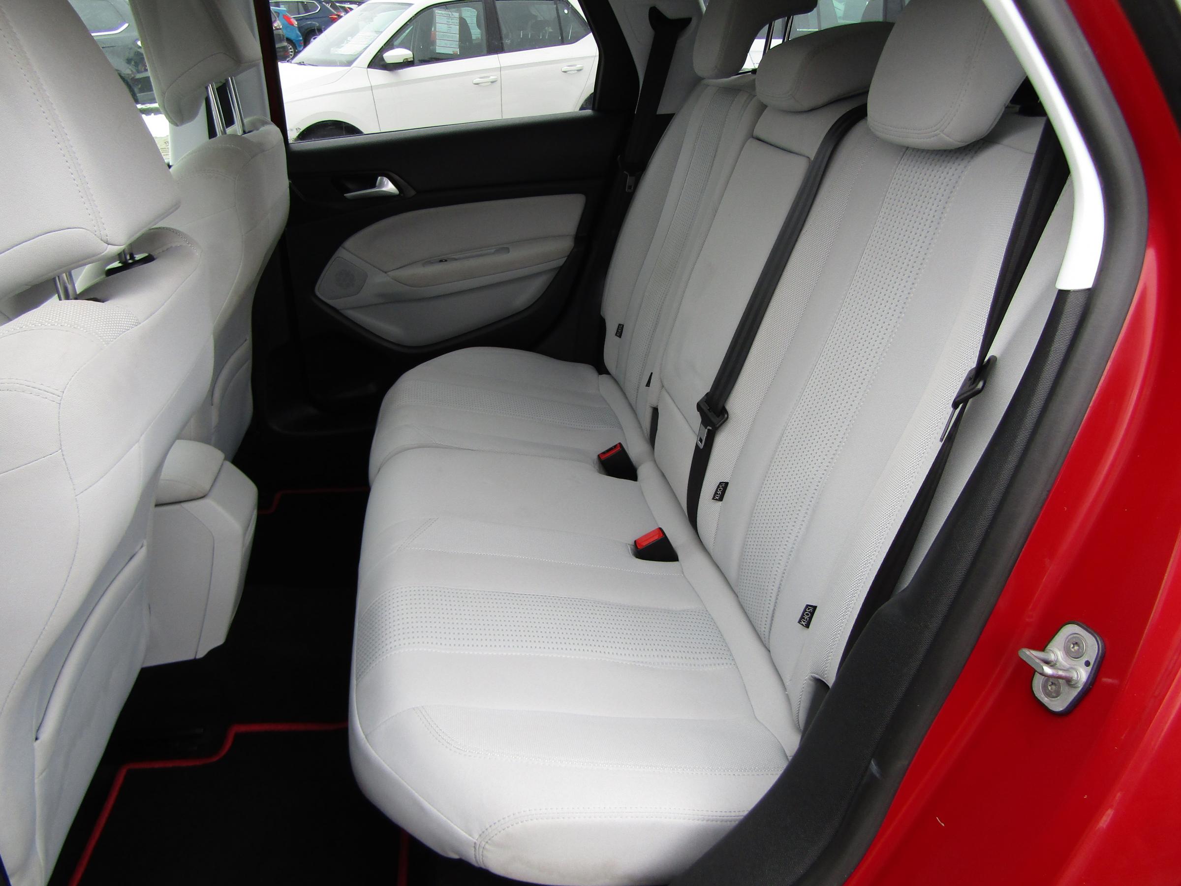 Peugeot 308, 2014 - pohled č. 10