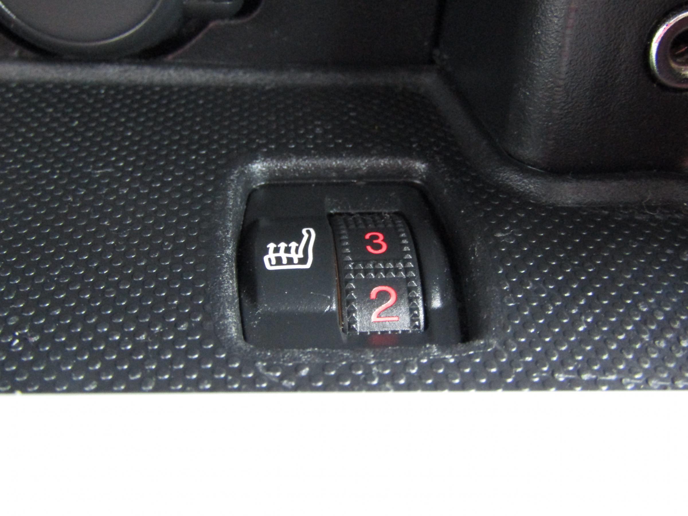 Peugeot 308, 2014 - pohled č. 17