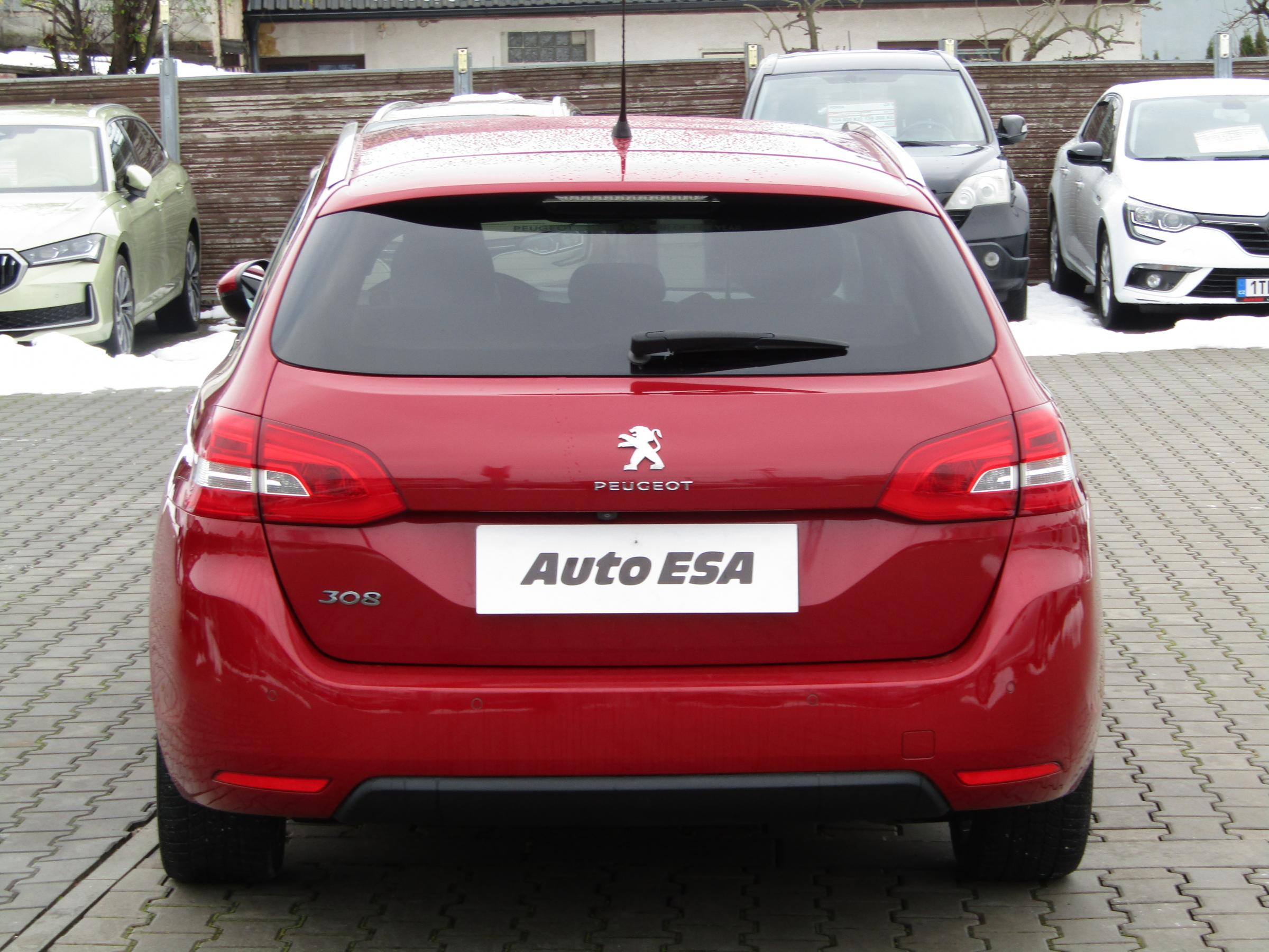 Peugeot 308, 2014 - pohled č. 5