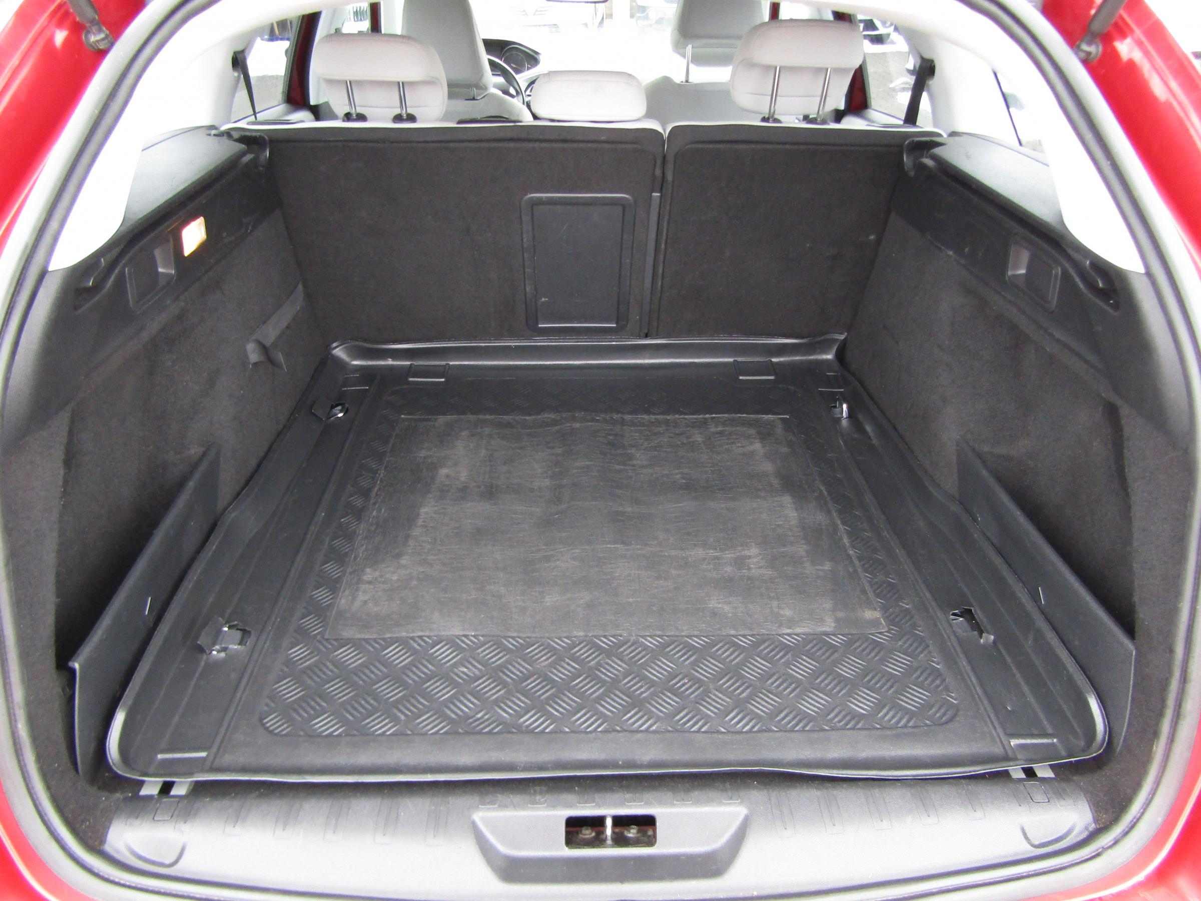 Peugeot 308, 2014 - pohled č. 7