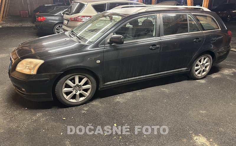Toyota Avensis 1.8i 