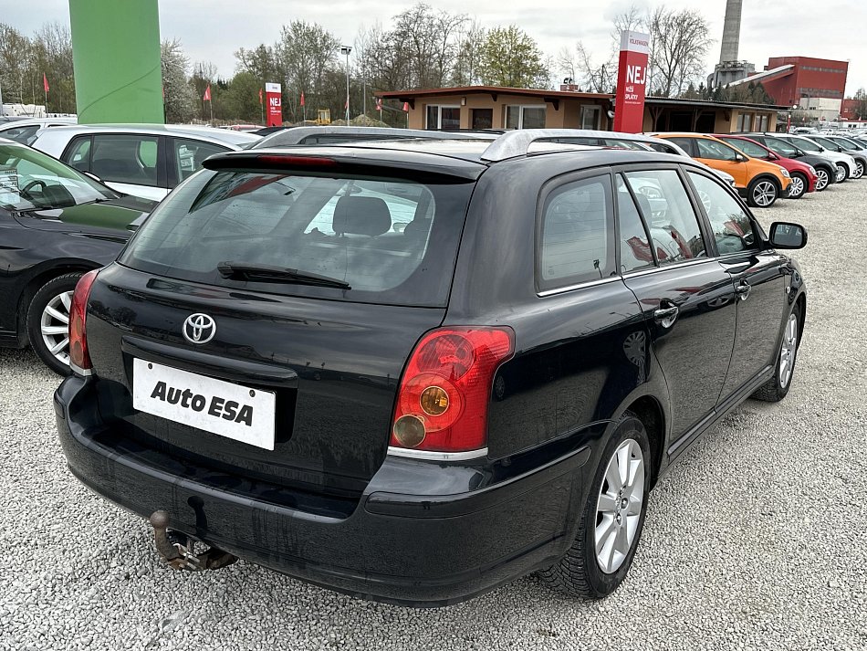 Toyota Avensis 1.8i 