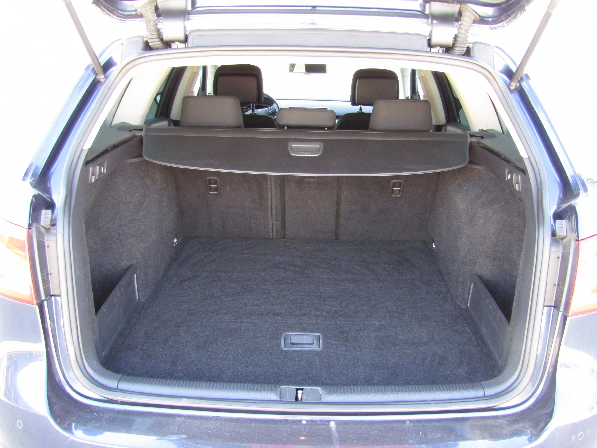 Volkswagen Passat, 2013 - pohled č. 7