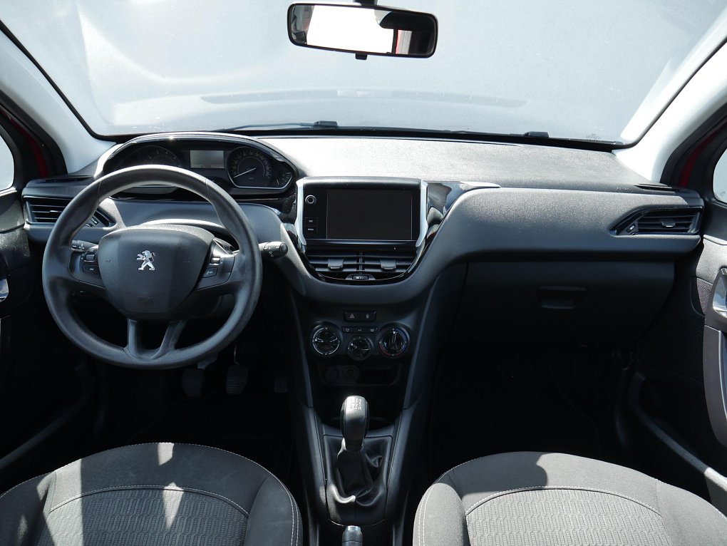 Peugeot 208 1.2 PT 