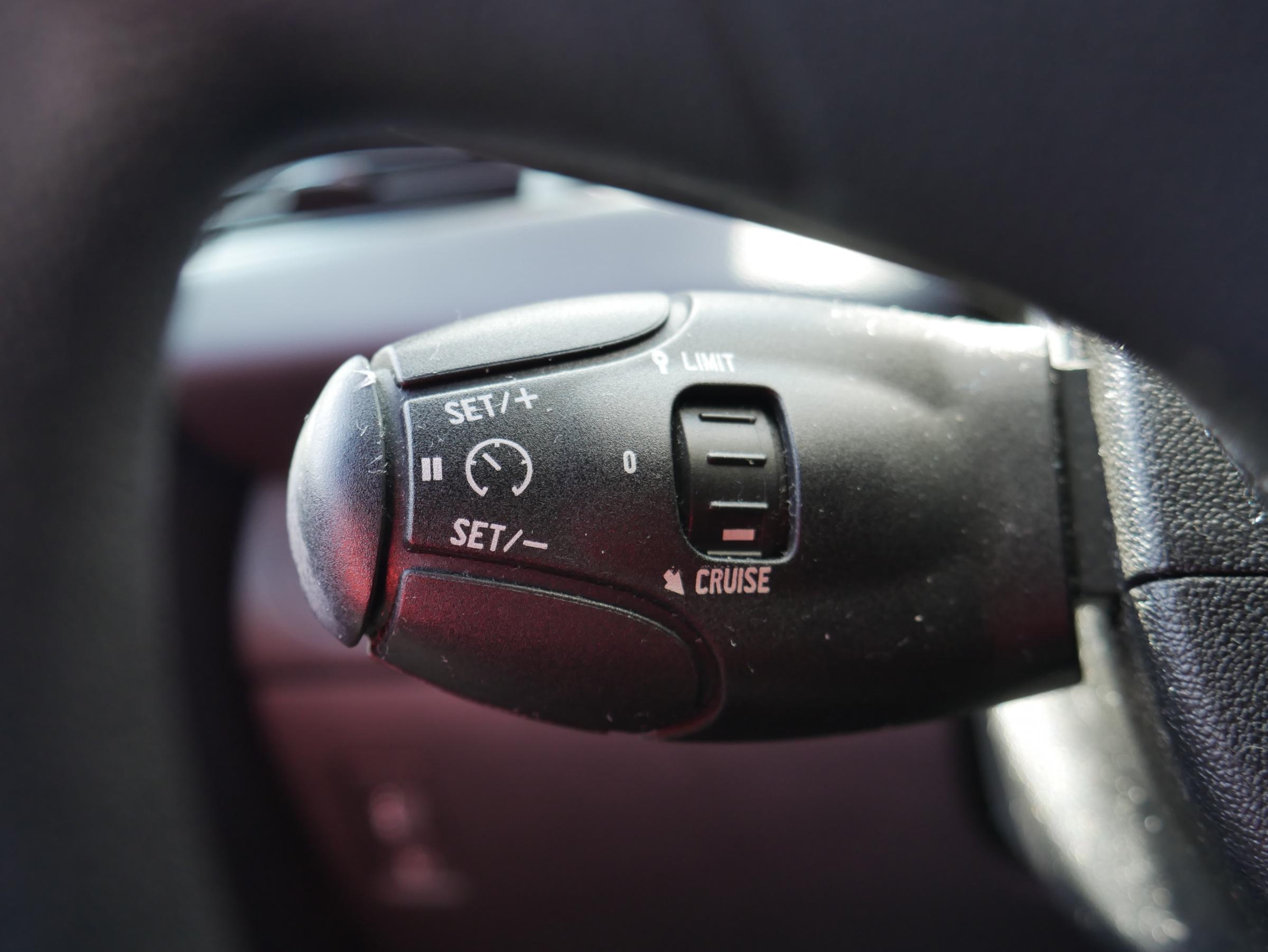 Peugeot 208, 2018 - pohled č. 14