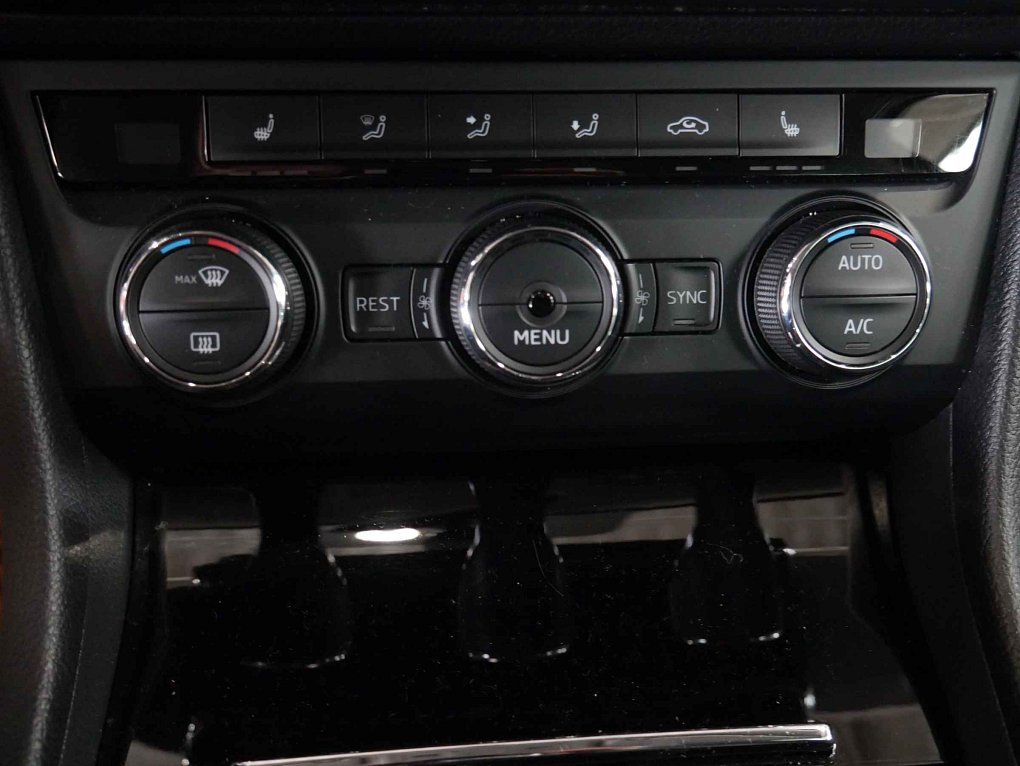 Škoda Superb III 2.0 TDi 
