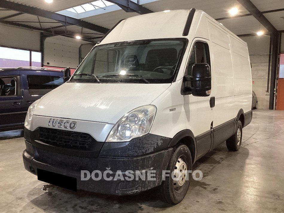 Iveco Daily 3.0D  35S17 L2H2