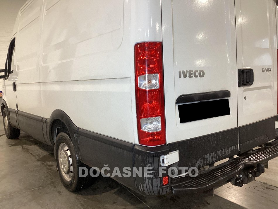 Iveco Daily 3.0D  35S17 L2H2