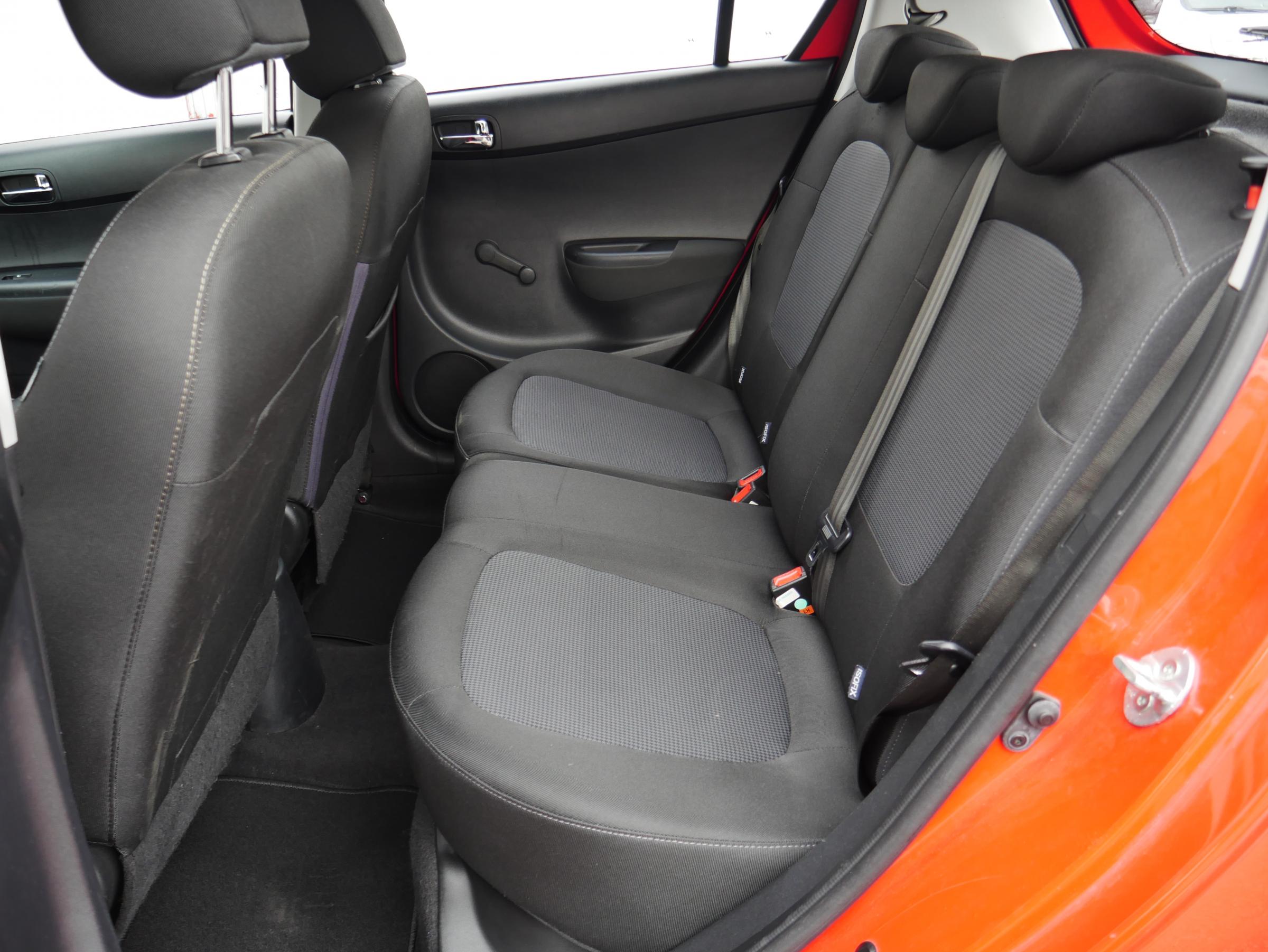 Hyundai i20, 2013 - pohled č. 11