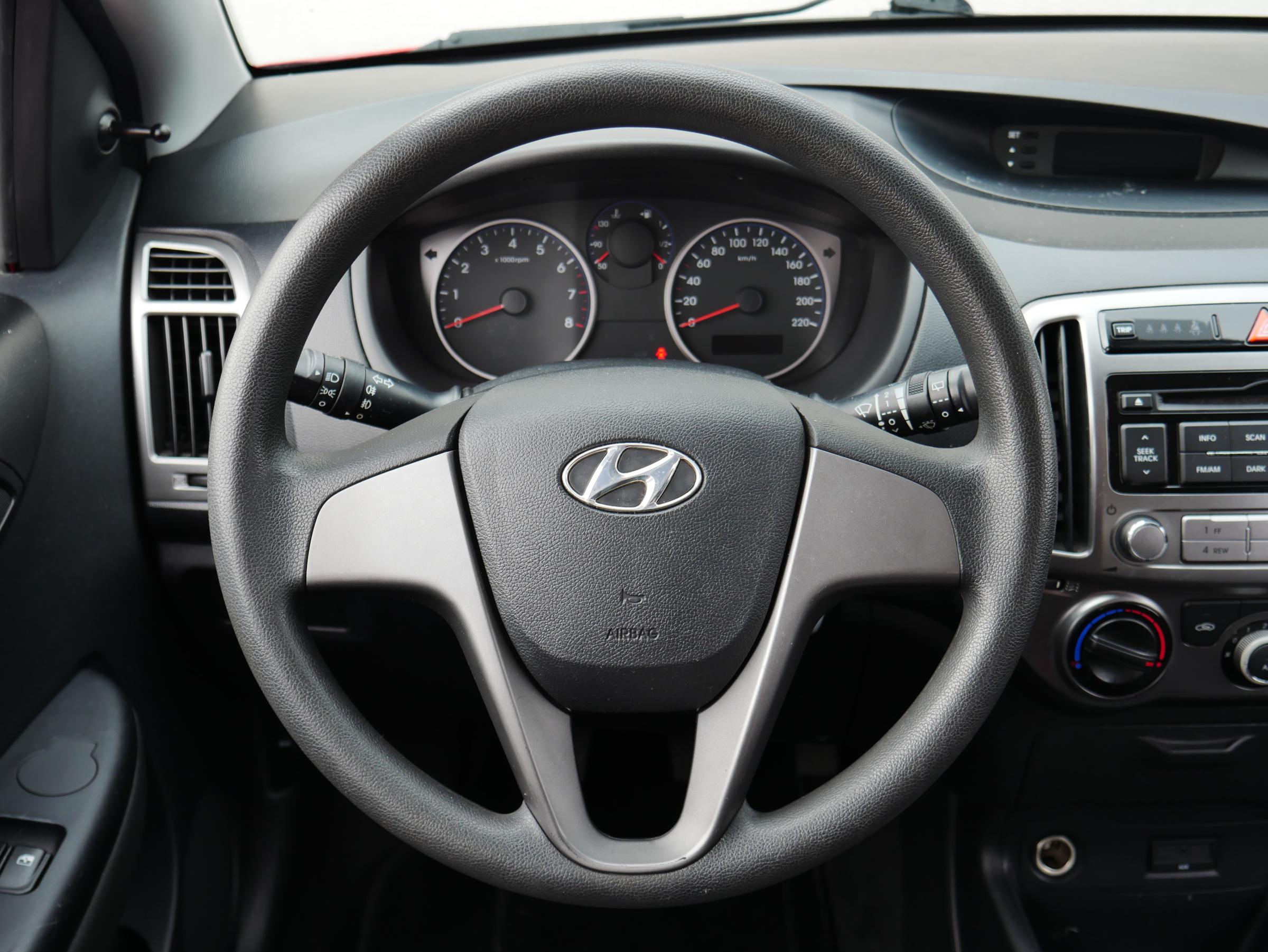 Hyundai i20, 2013 - pohled č. 12
