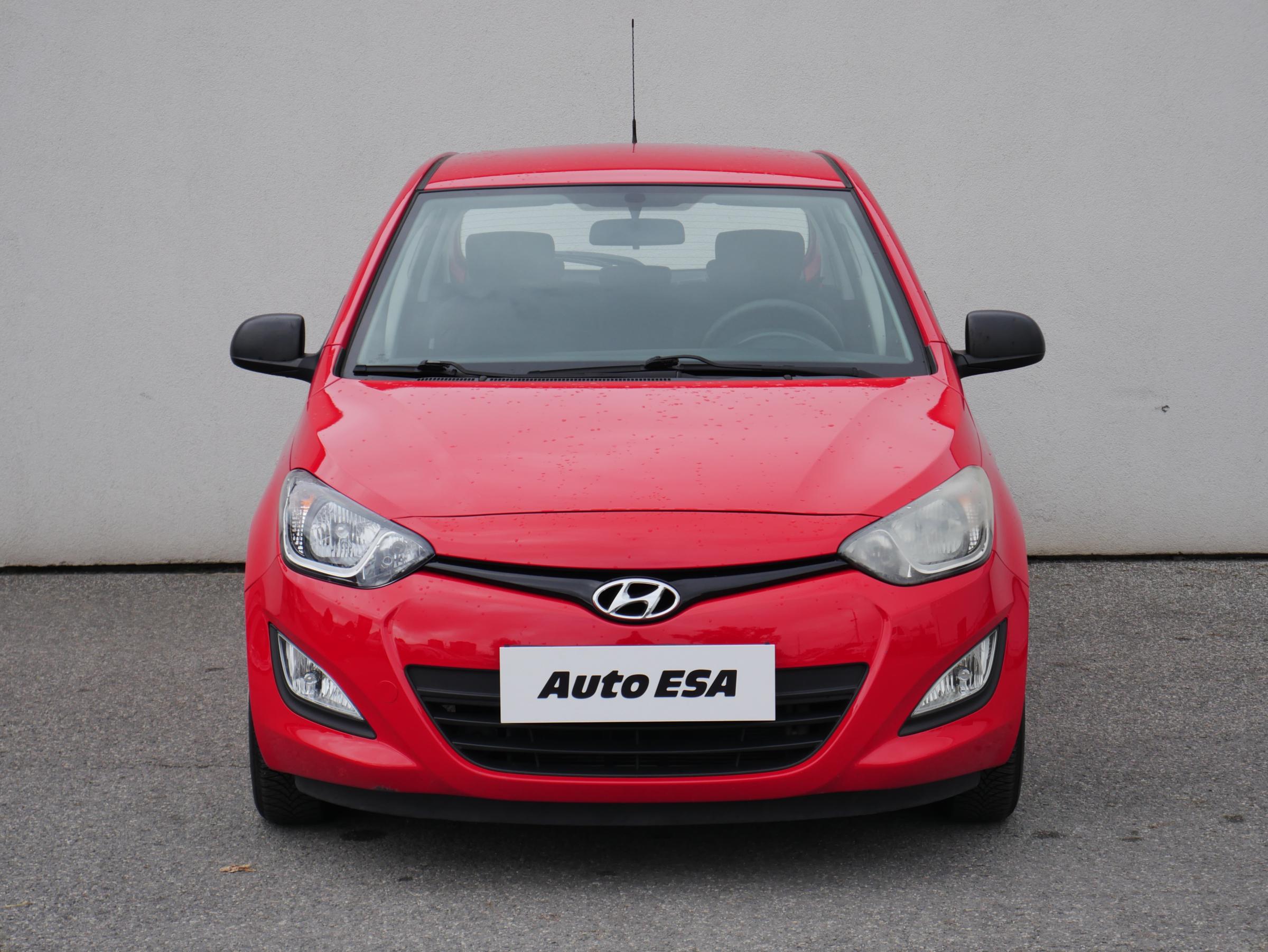 Hyundai i20, 2013 - pohled č. 2