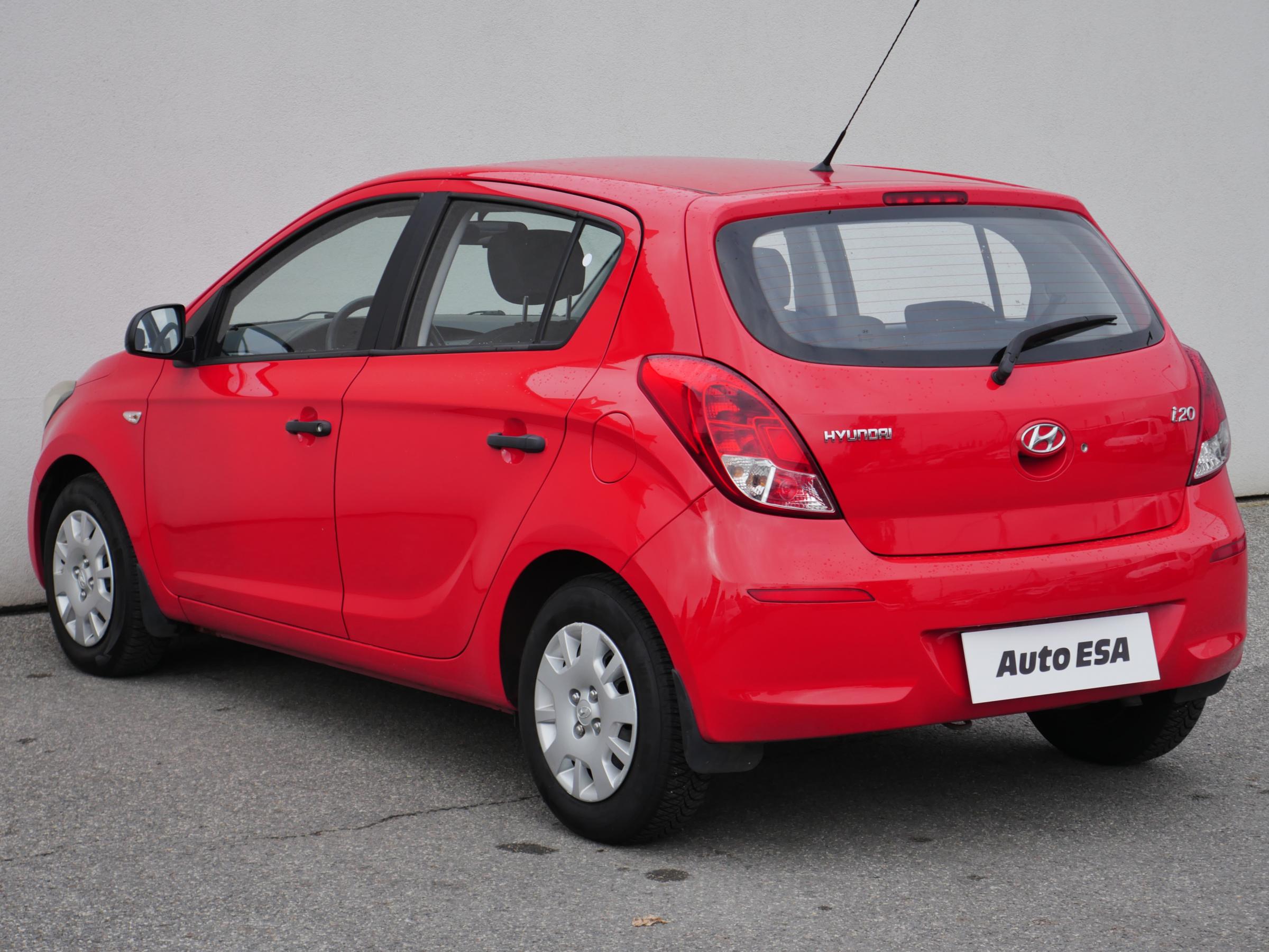 Hyundai i20, 2013 - pohled č. 6