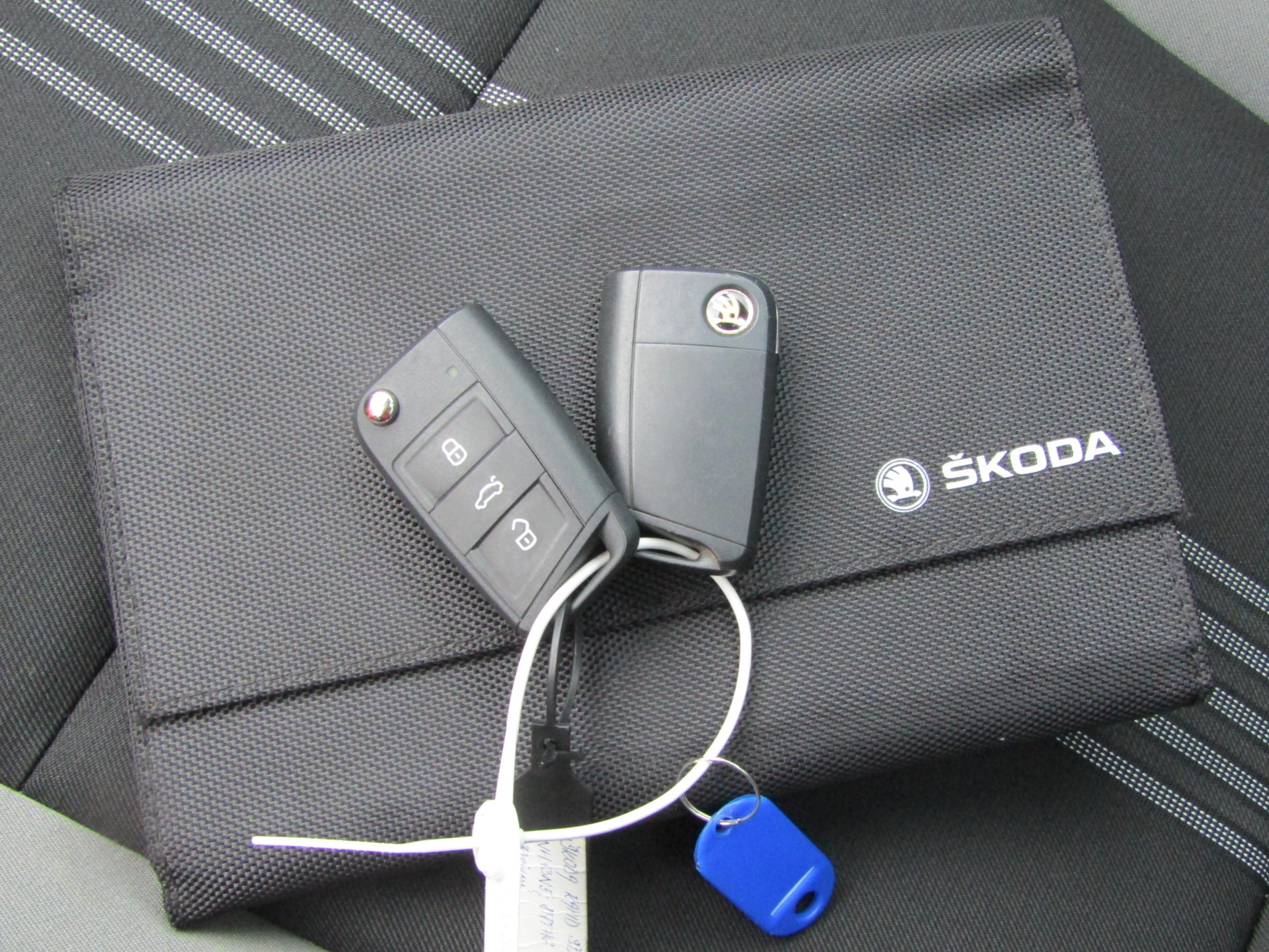 Škoda Rapid, 2017 - pohled č. 19