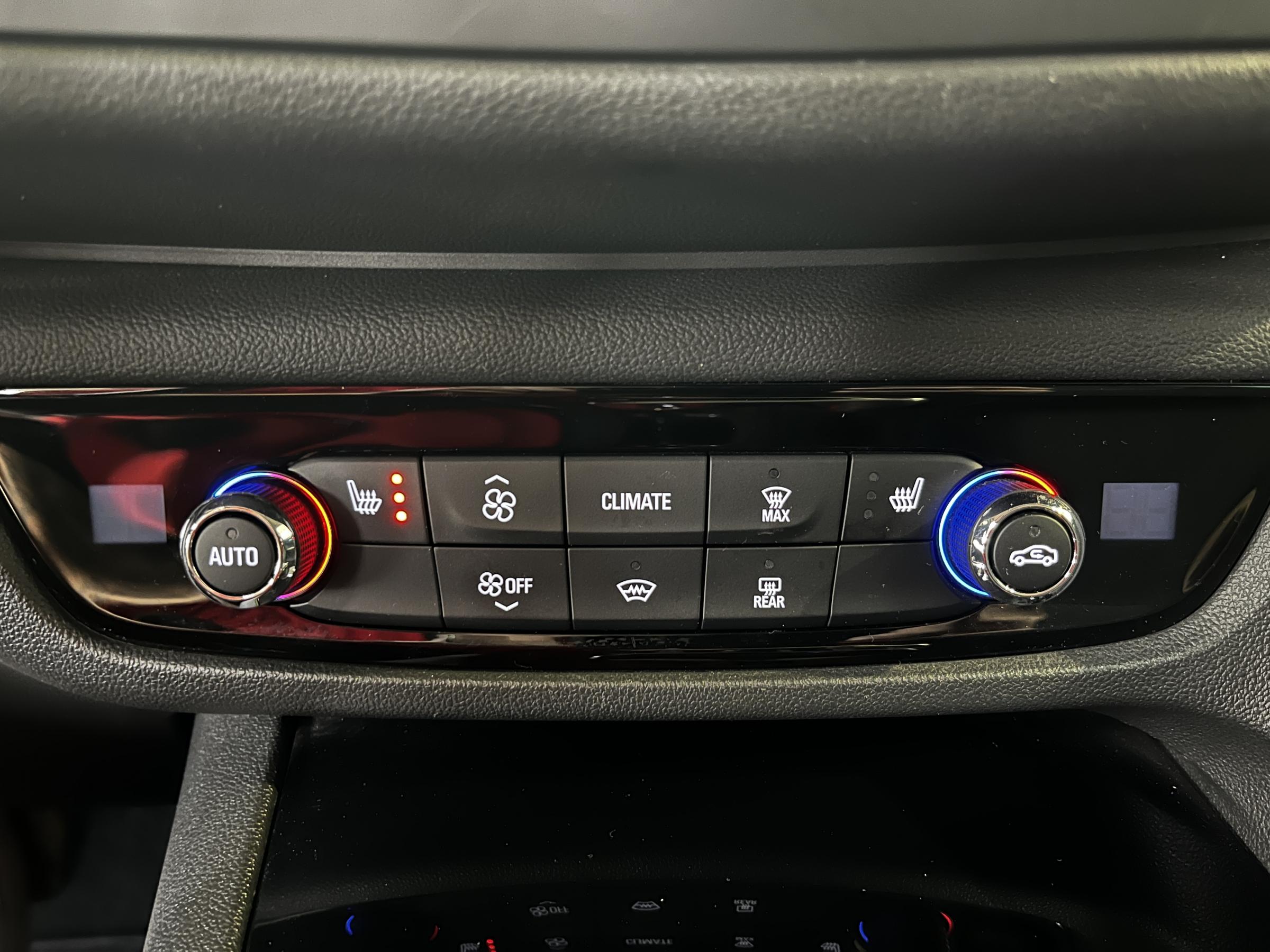 Opel Insignia, 2019 - pohled č. 16