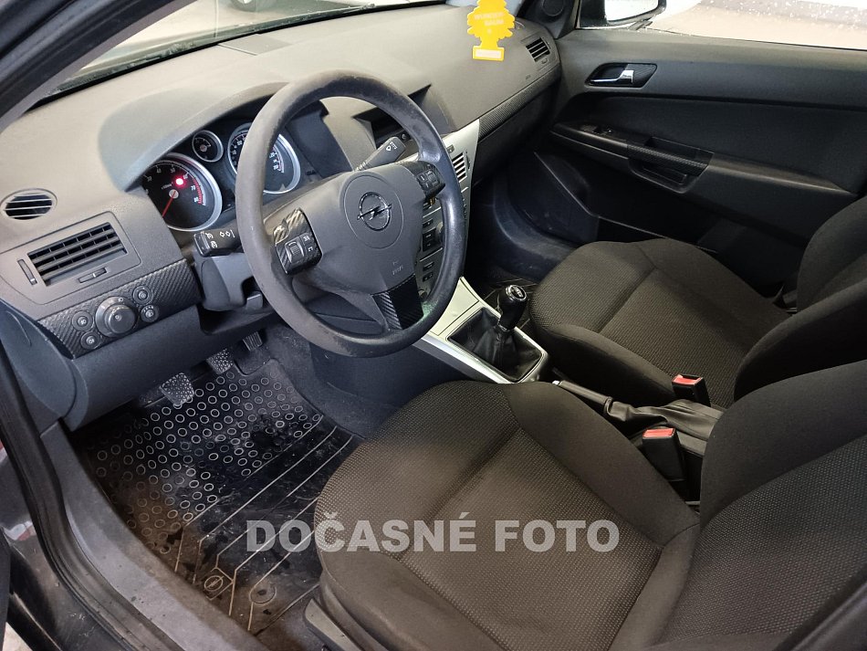 Opel Astra 1.6i 