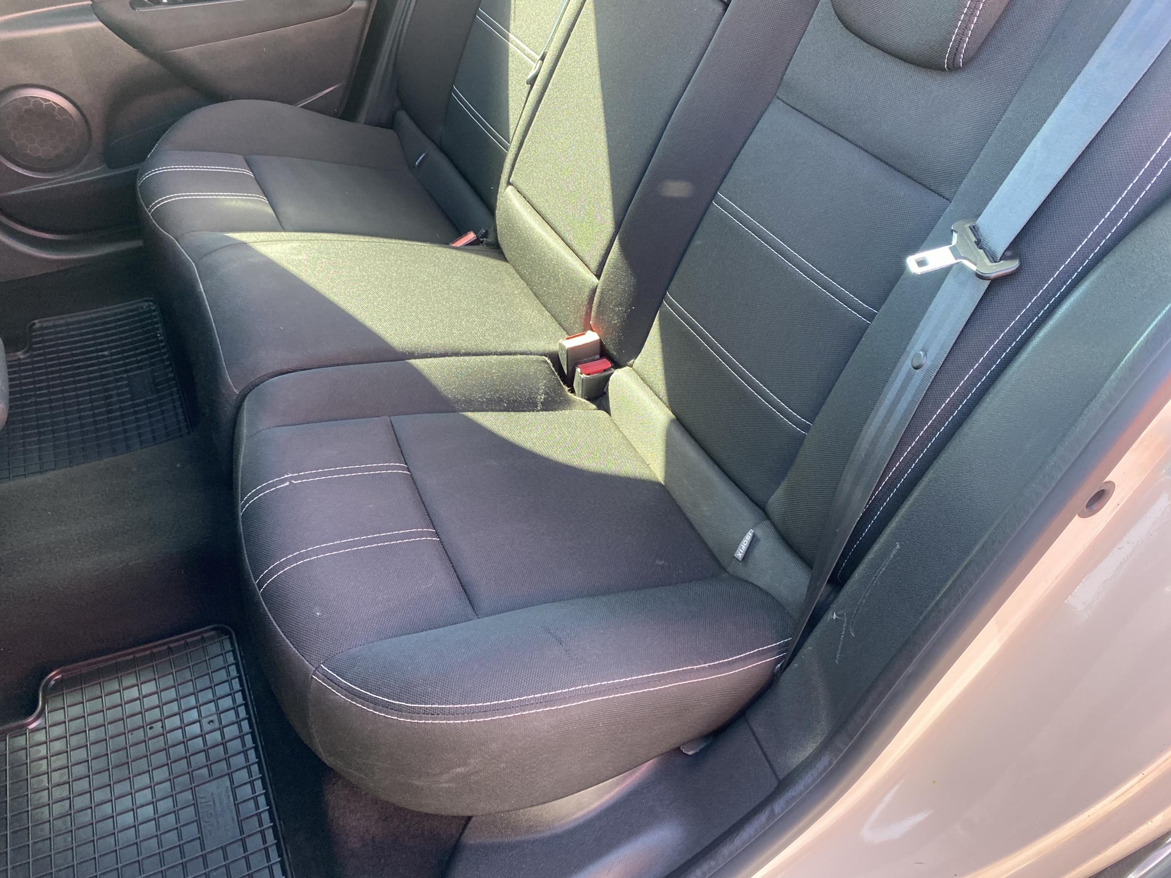 Renault Fluence, 2014 - pohled č. 10