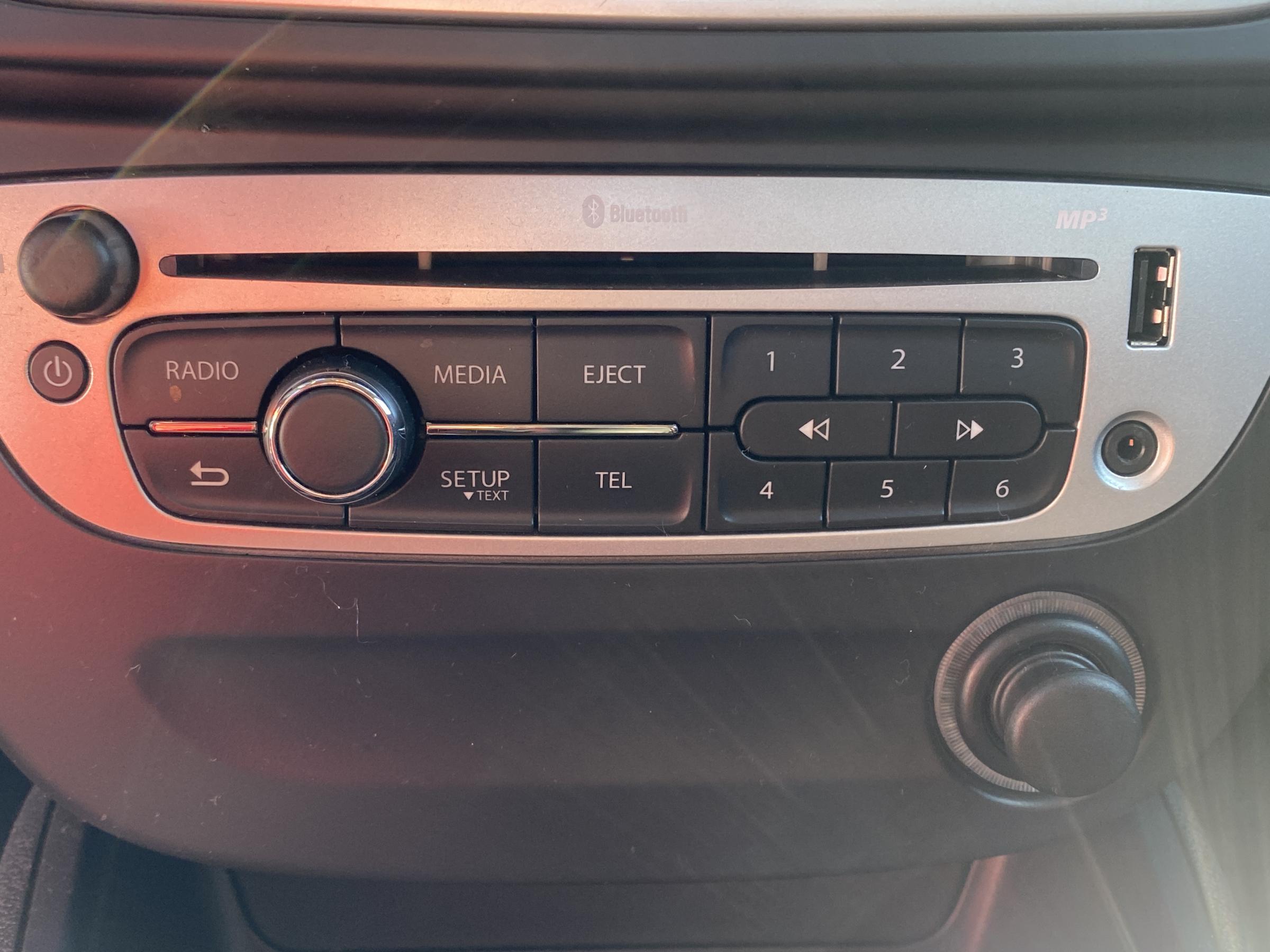 Renault Fluence, 2014 - pohled č. 18