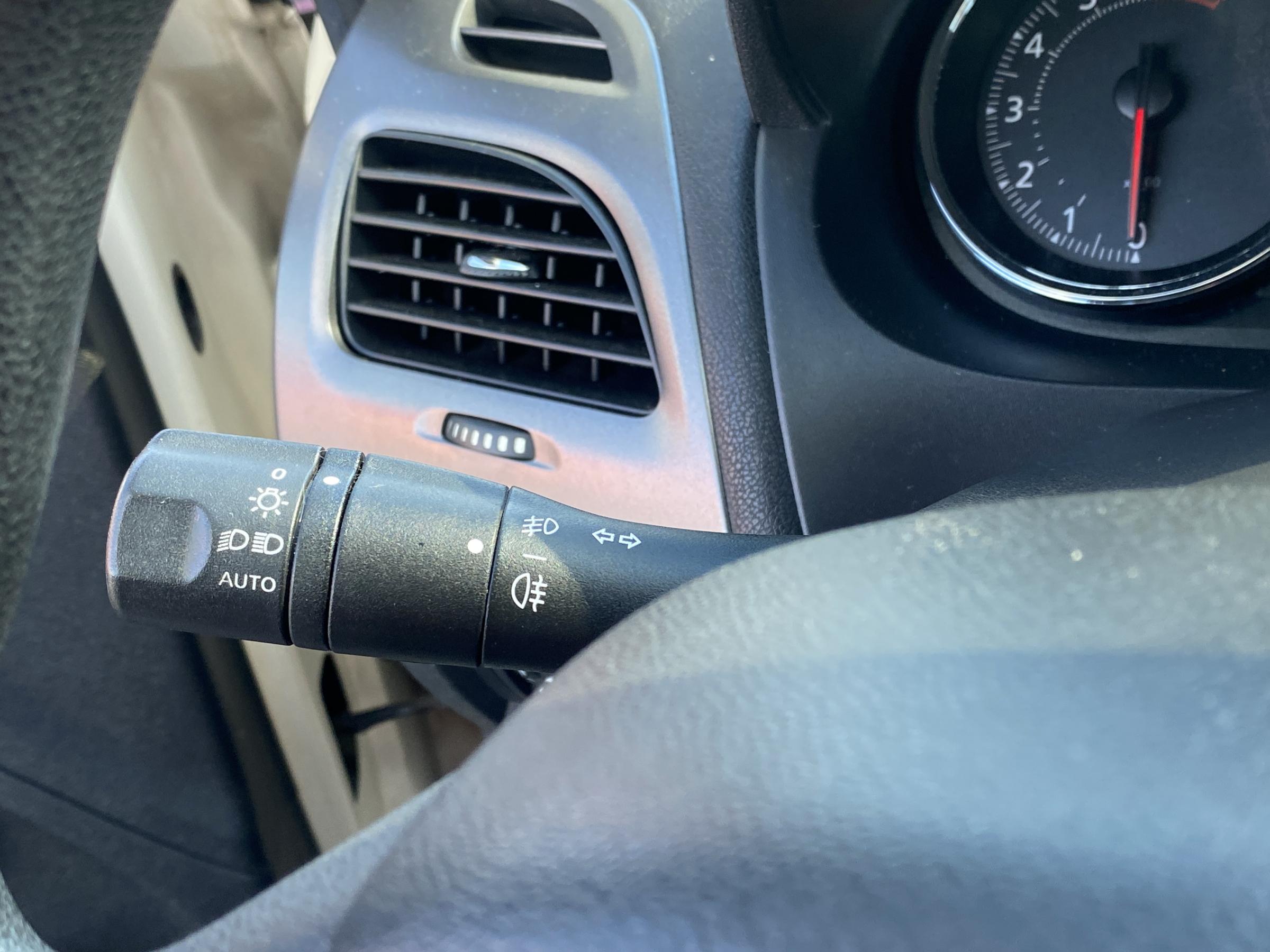 Renault Fluence, 2014 - pohled č. 22